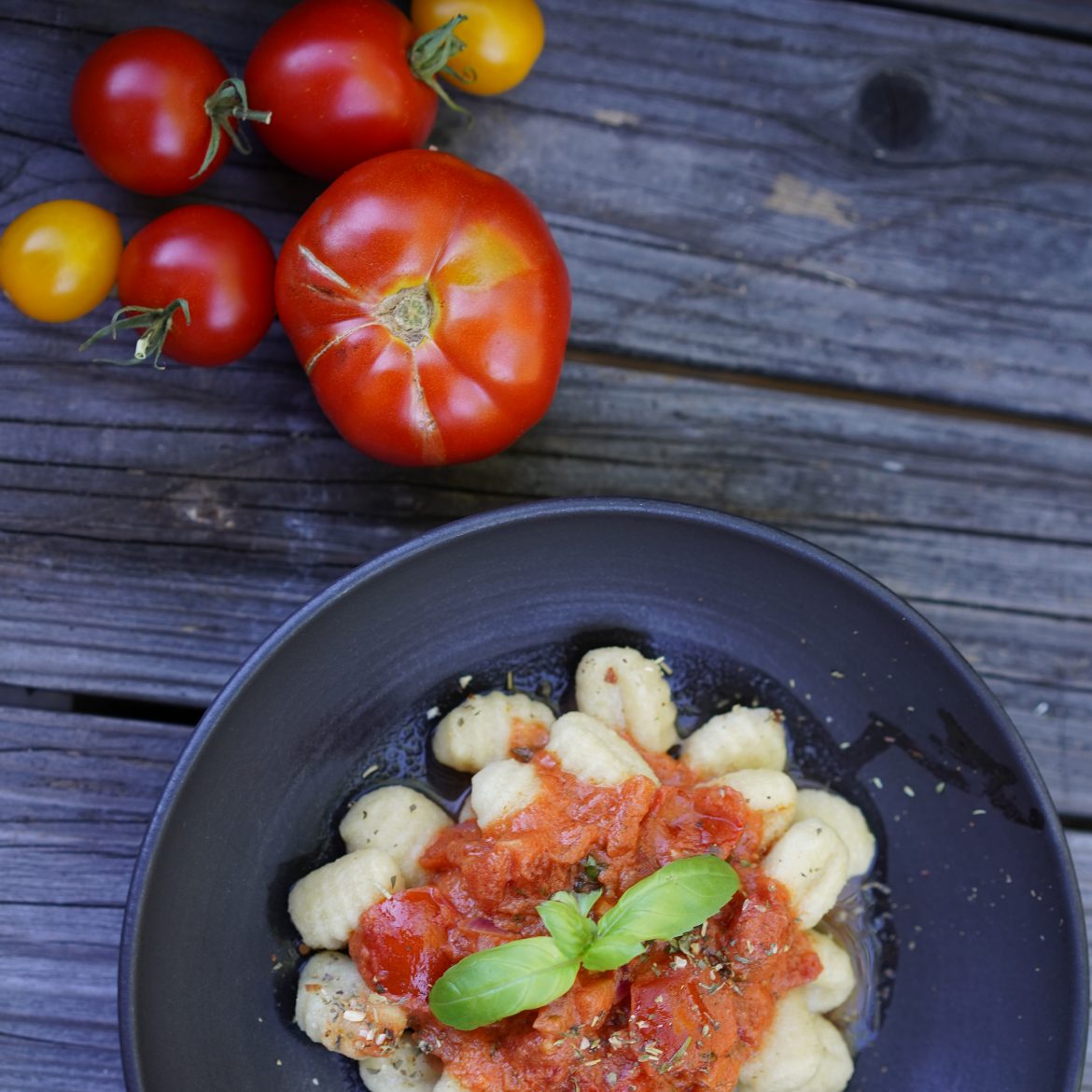 Gnocchi mit cremiger Tomatensoße